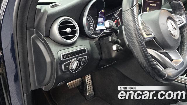 Mercedes-Benz C-Class 2017 — photo 18