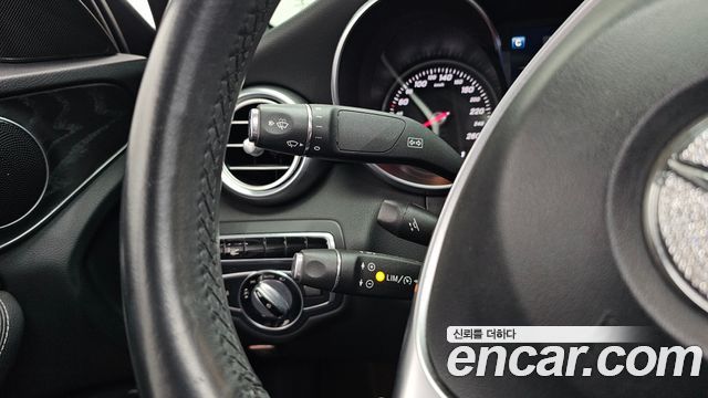 Mercedes-Benz C-Class 2017 — photo 20