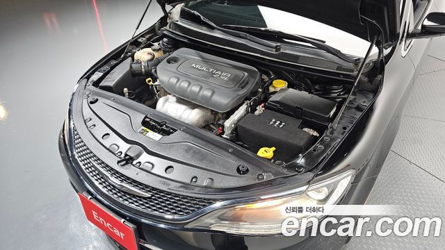Chrysler 200 2015 — photo 6