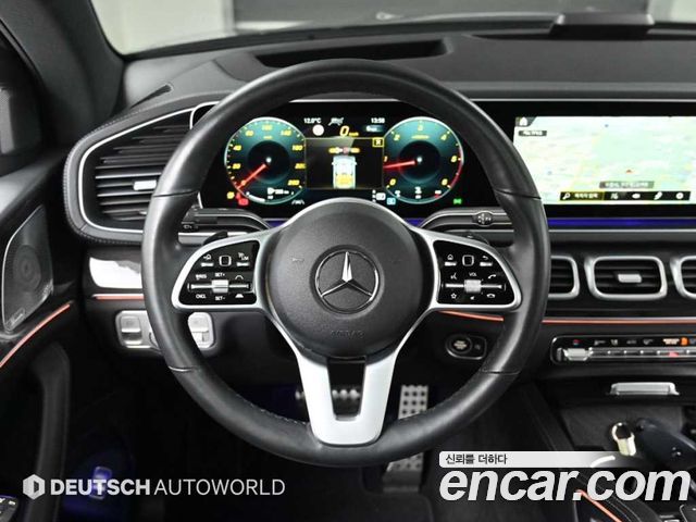 Mercedes-Benz GLE-Class 2021 — photo 13