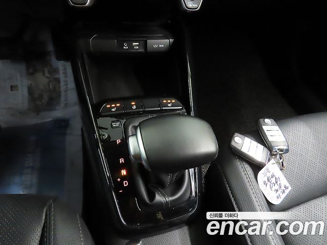 Kia Stonic 2019 — photo 13