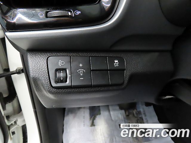 Kia Stonic 2019 — photo 15