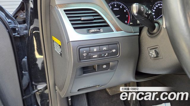 Hyundai Genesis 2016 — photo 15