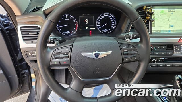 Hyundai Genesis 2016 — photo 17