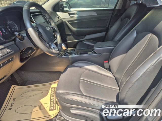 Hyundai Sonata 2018 — photo 14