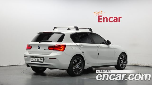 BMW 1-Series 2017 — photo 2
