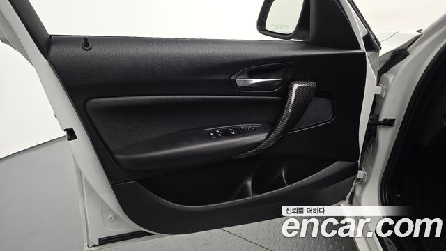 BMW 1-Series 2017 — photo 14