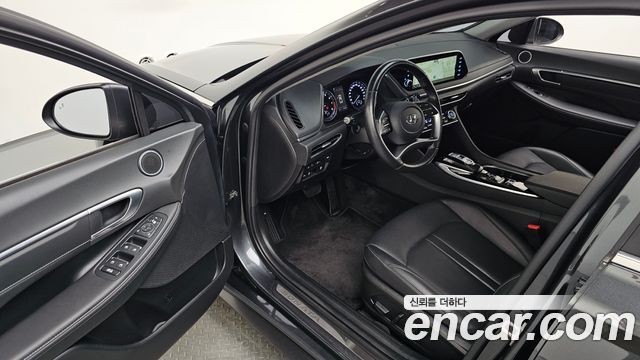 Hyundai Sonata 2023 — photo 13
