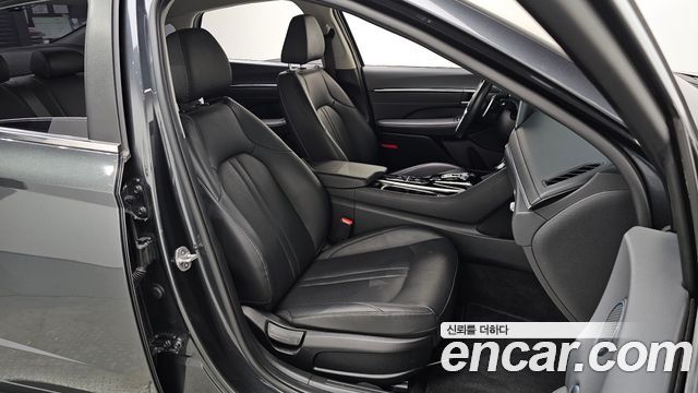 Hyundai Sonata 2023 — photo 17