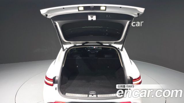 Genesis GV70 2021 — photo 26