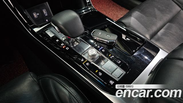 Kia K7 2020 — photo 12