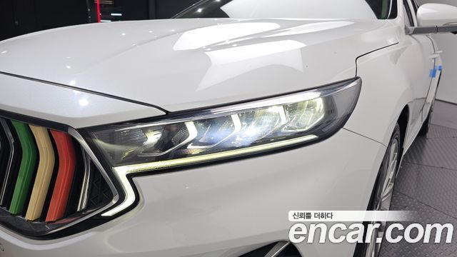 Kia K7 2020 — photo 8