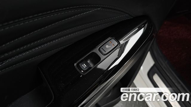 Kia K7 2020 — photo 31