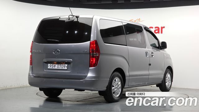 Hyundai Starex 2019 — photo 2