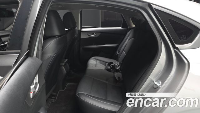 Kia K3 2019 — photo 18