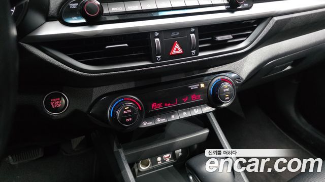 Kia K3 2019 — photo 23