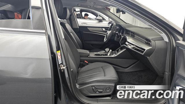 Audi A6 2020 — photo 17
