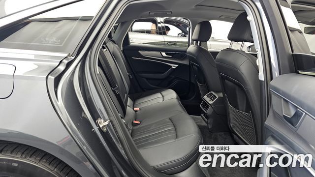 Audi A6 2020 — photo 18