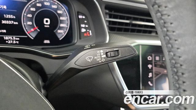 Audi A6 2020 — photo 24