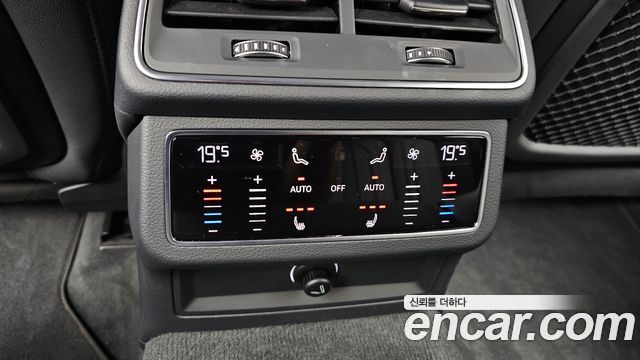 Audi A6 2020 — photo 25