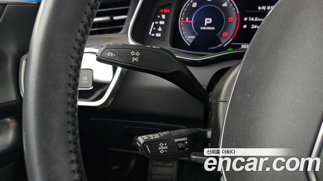 Audi A6 2020 — photo 27