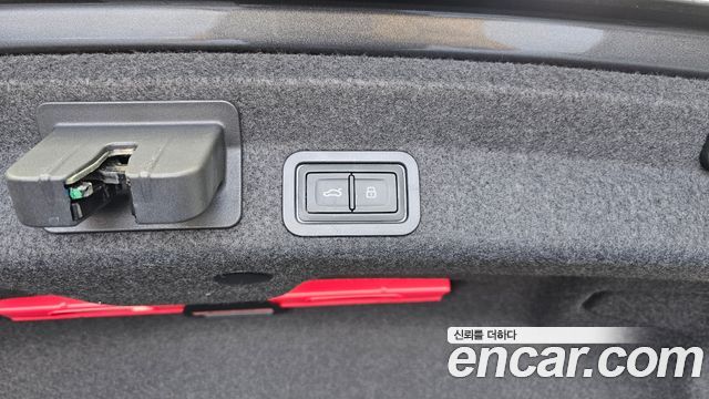 Audi A6 2020 — photo 30