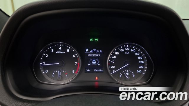 Hyundai i30 2019 — photo 11