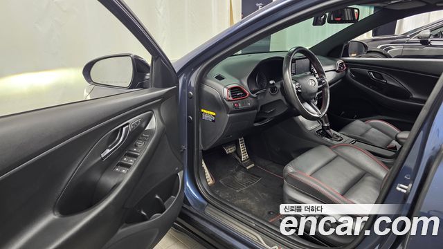 Hyundai i30 2019 — photo 13