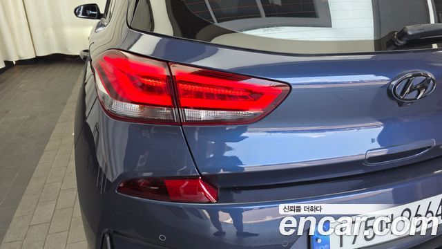 Hyundai i30 2019 — photo 9