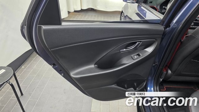 Hyundai i30 2019 — photo 15