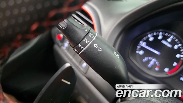 Hyundai i30 2019 — photo 28