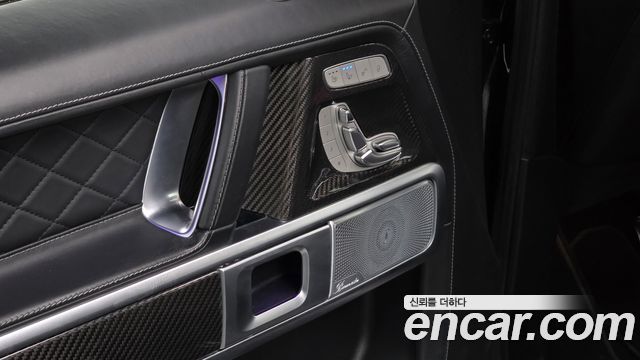Mercedes-Benz G-Class 2021 — photo 16