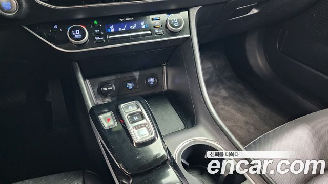 Hyundai Sonata 2022 — photo 12