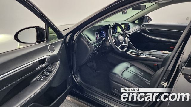 Hyundai Sonata 2022 — photo 13