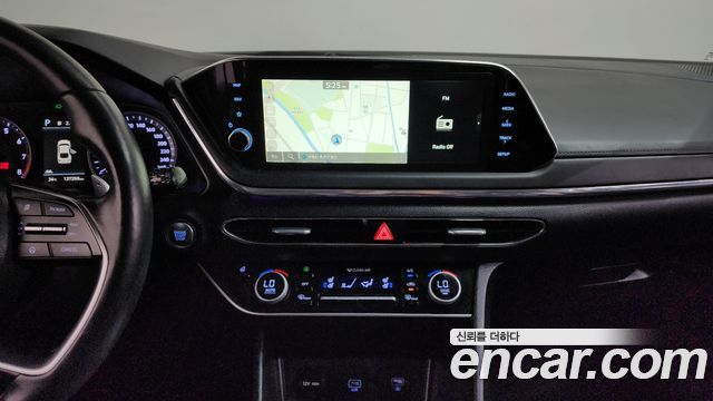 Hyundai Sonata 2022 — photo 18