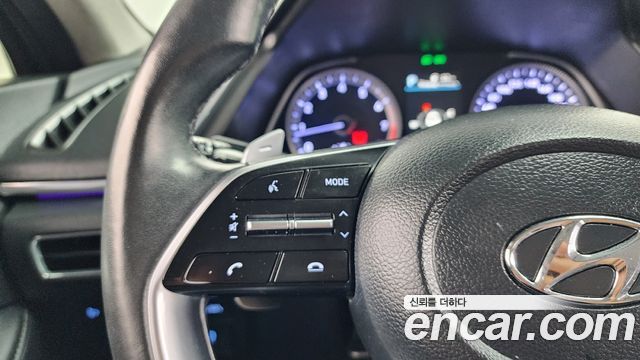 Hyundai Sonata 2022 — photo 23