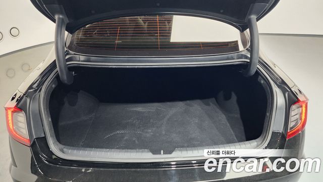 Hyundai Sonata 2022 — photo 24