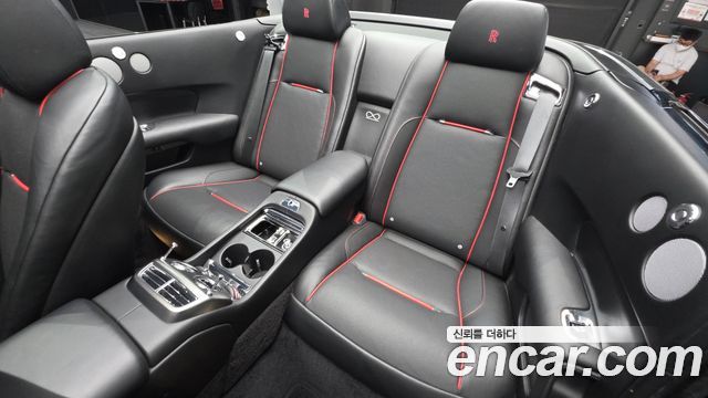 Rolls-Royce Dawn 2020 — photo 16