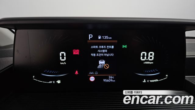 Hyundai Staria 2023 — photo 11