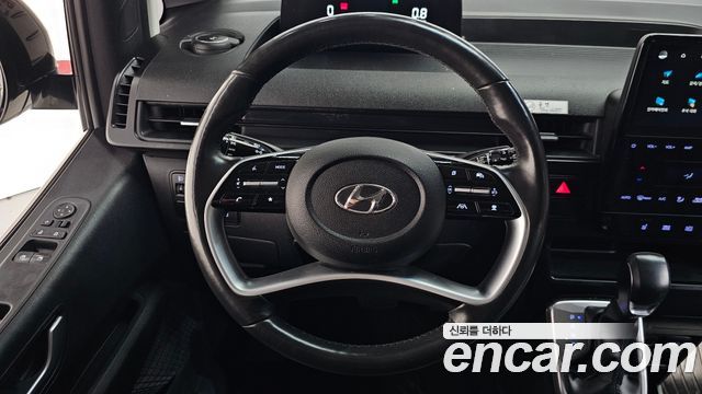 Hyundai Staria 2023 — photo 19