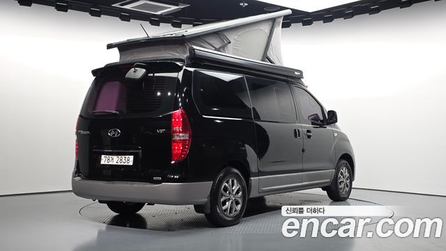 Hyundai Starex 2017 — photo 2