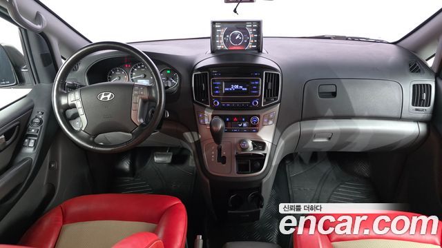 Hyundai Starex 2017 — photo 7