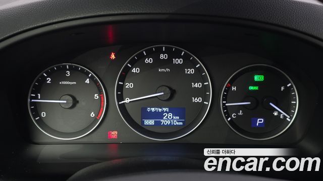 Hyundai Starex 2017 — photo 8