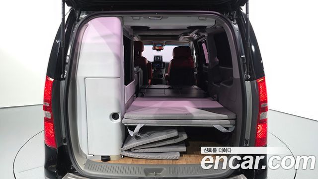 Hyundai Starex 2017 — photo 20