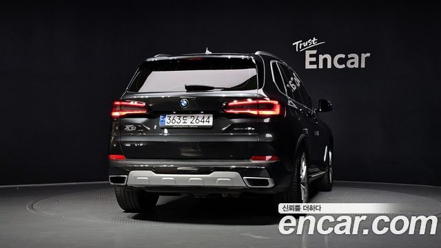 BMW X5 2021 — photo 4