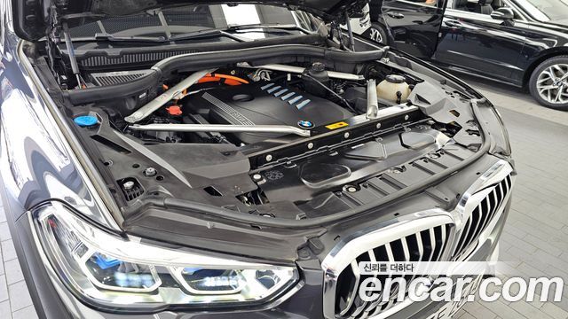BMW X5 2021 — photo 6