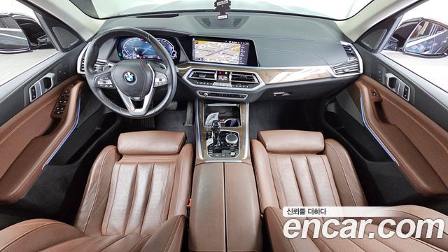 BMW X5 2021 — photo 7