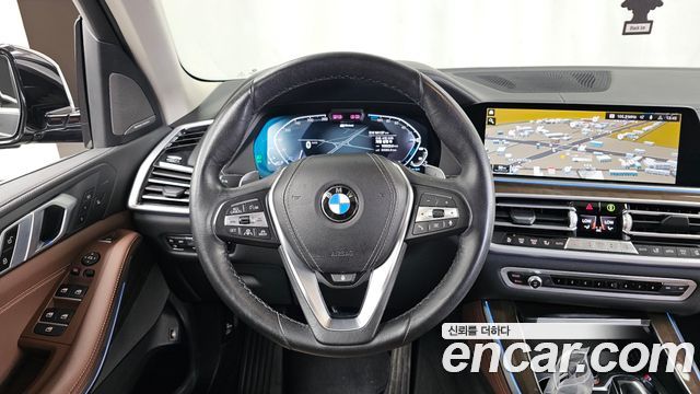 BMW X5 2021 — photo 13