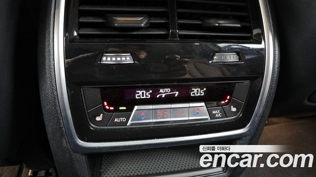 BMW X5 2021 — photo 19