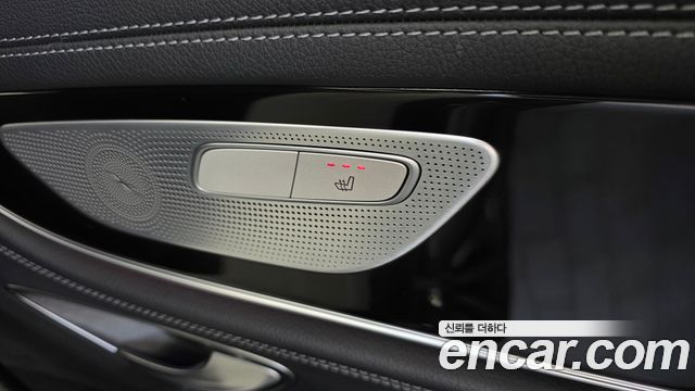Mercedes-Benz AMG GT 2019 — photo 27